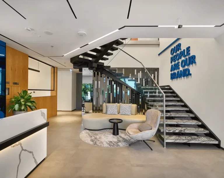 G+M Office & Warehouse Three Lines