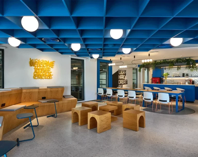 G+M Office & Warehouse Three Lines